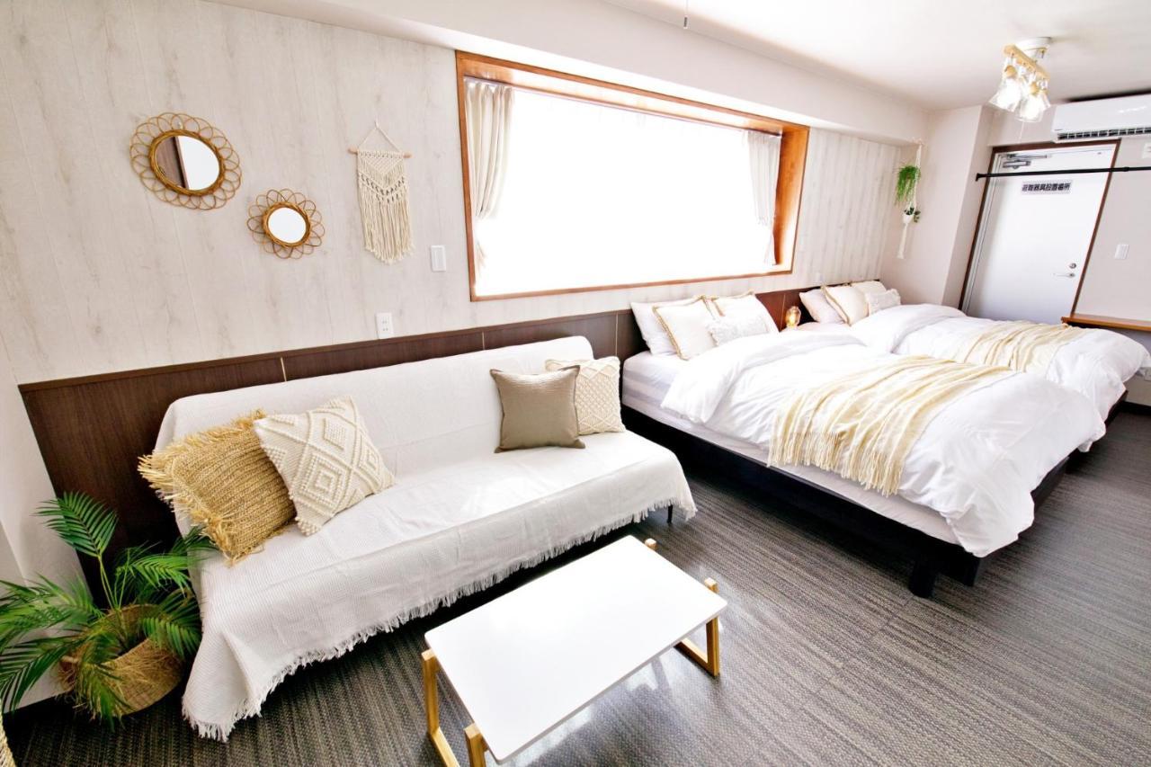 Tommy Condominium Wakasa 502 Naha Esterno foto