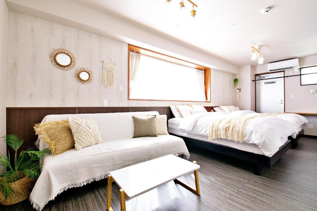 Tommy Condominium Wakasa 502 Naha Esterno foto