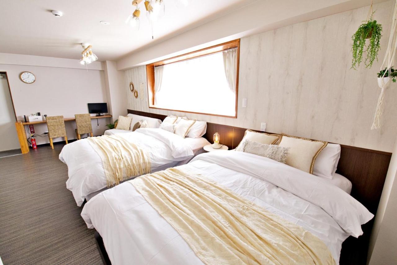 Tommy Condominium Wakasa 502 Naha Esterno foto